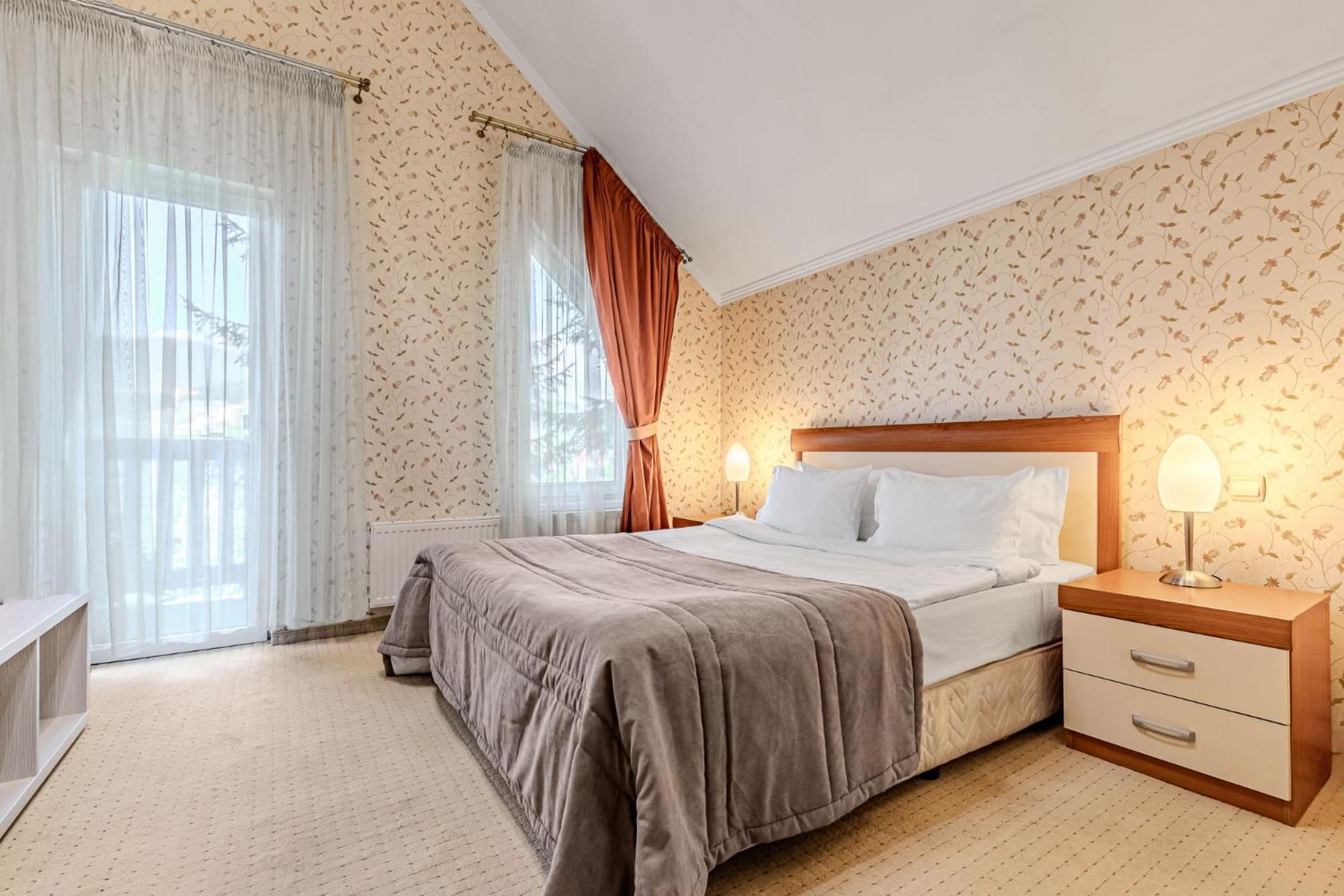 готель Буковель 3* Буковель